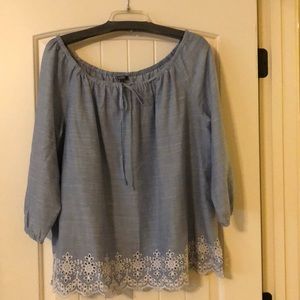 Darling NYDJ light blue 100% cotton top.